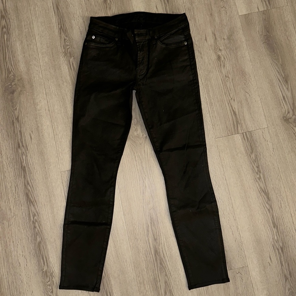 Black sheen jeggings